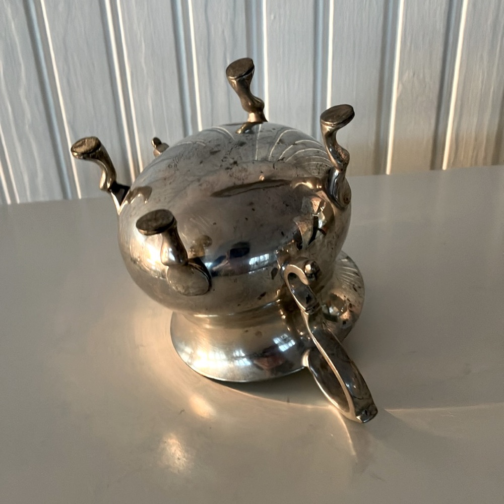 Vintage Stieff Pewter Colonial Williamsburg Silver Creamer and Sugar Set - Picture 4 of 13